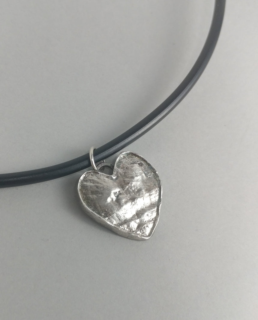 Silver Heart Pendant on Rubber Cord with silverclasp